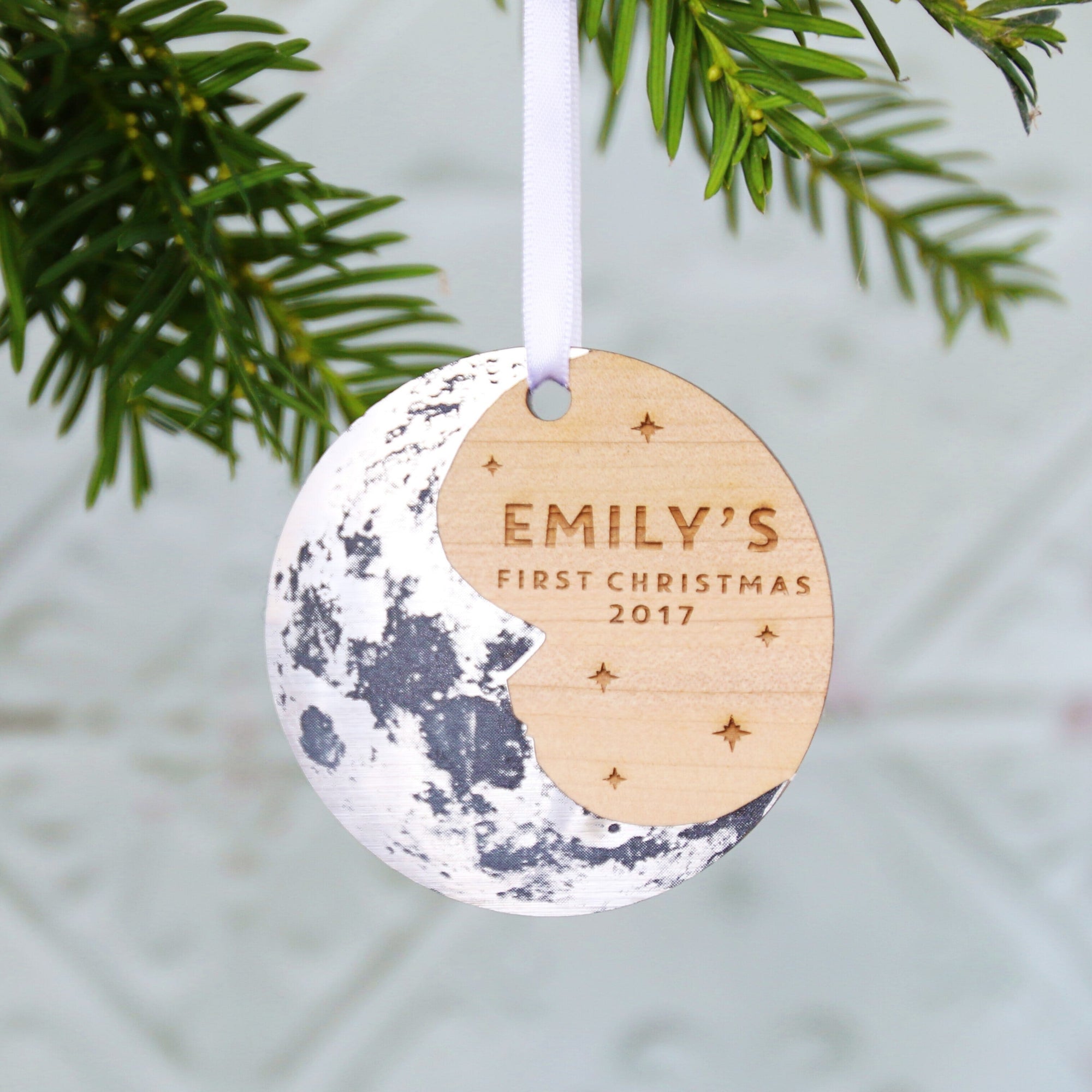 A Great Selection of Baby's First Christmas Ornaments to Decorate Your Tree